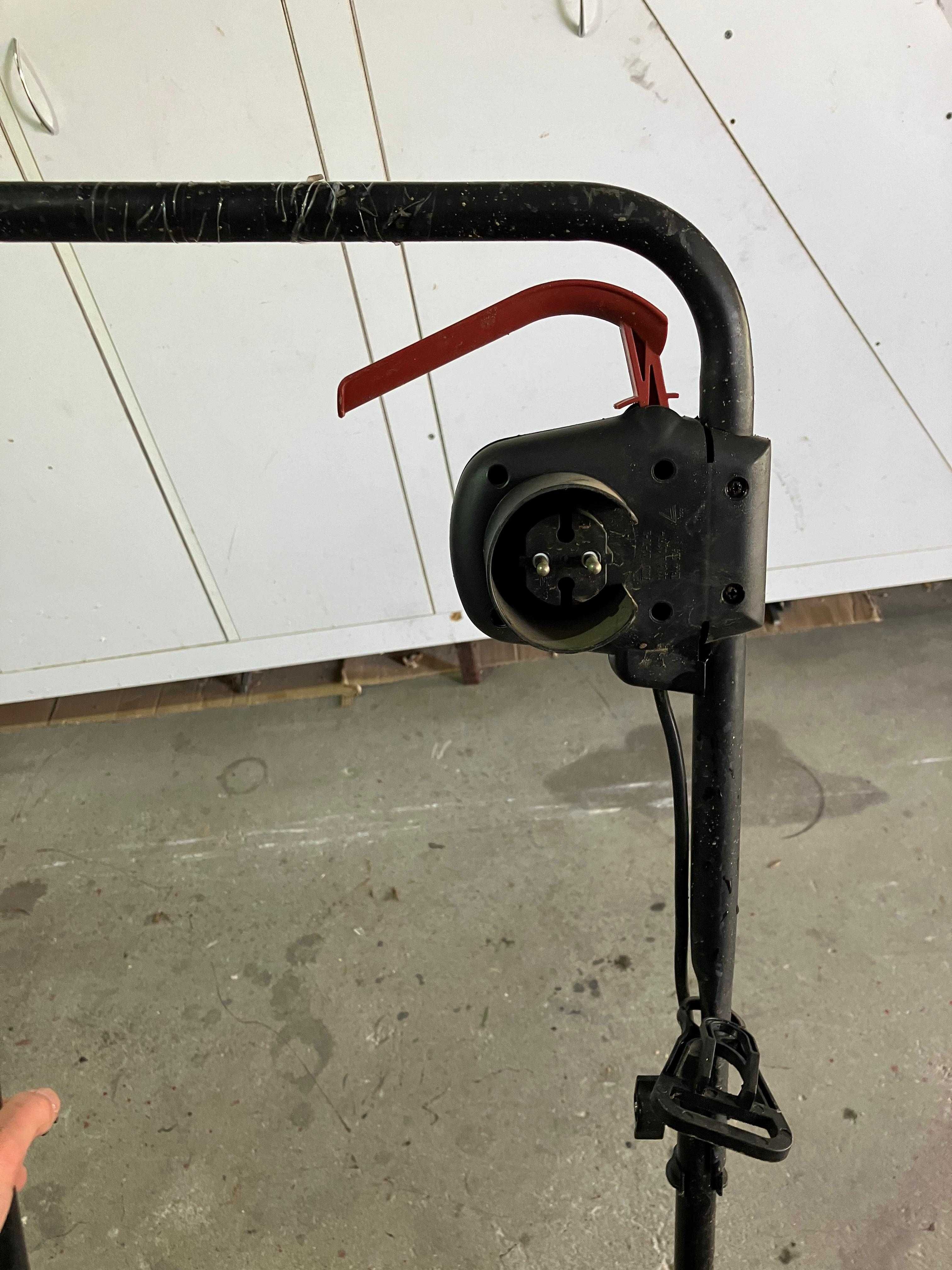 Aerator, Wertykulator Hecht elektrtczny