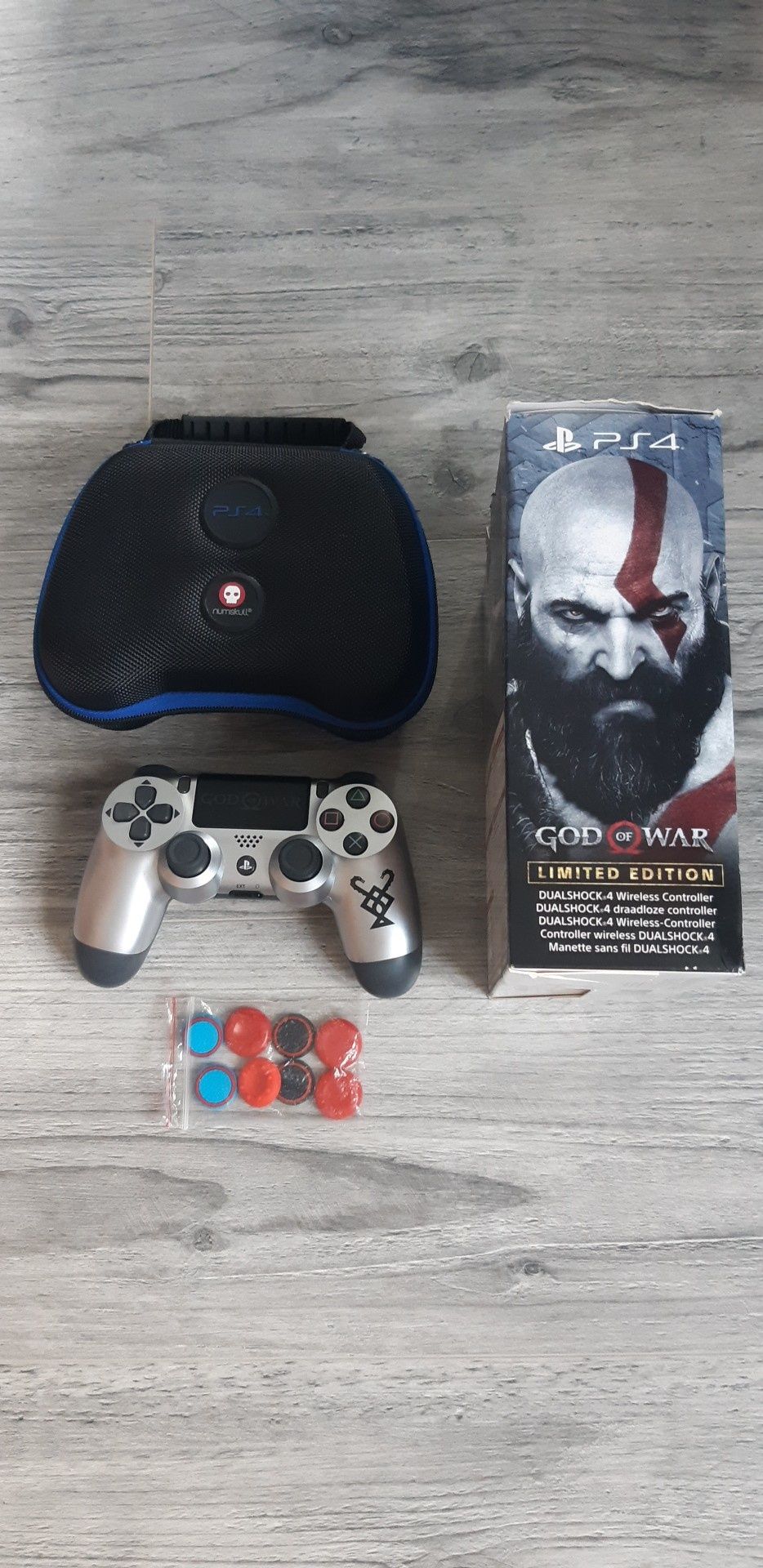Kontroler PS4 God of war