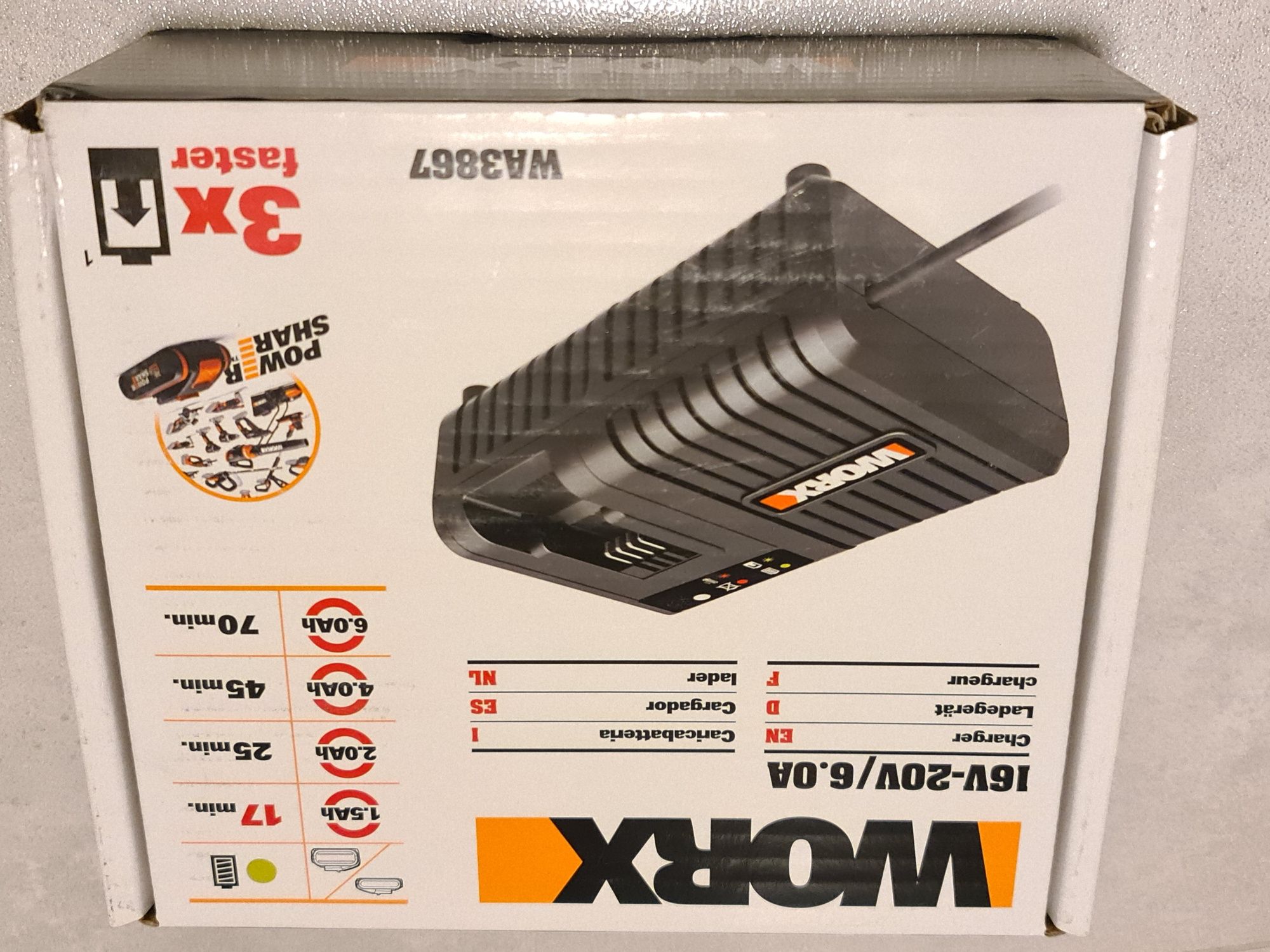 Ładowarka WORX  WA3867