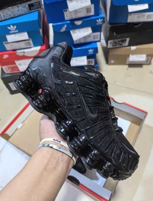 Buty sportowe Nike Shox TL Black R.43