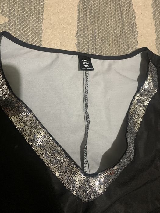 Плаття святкове з паєтками