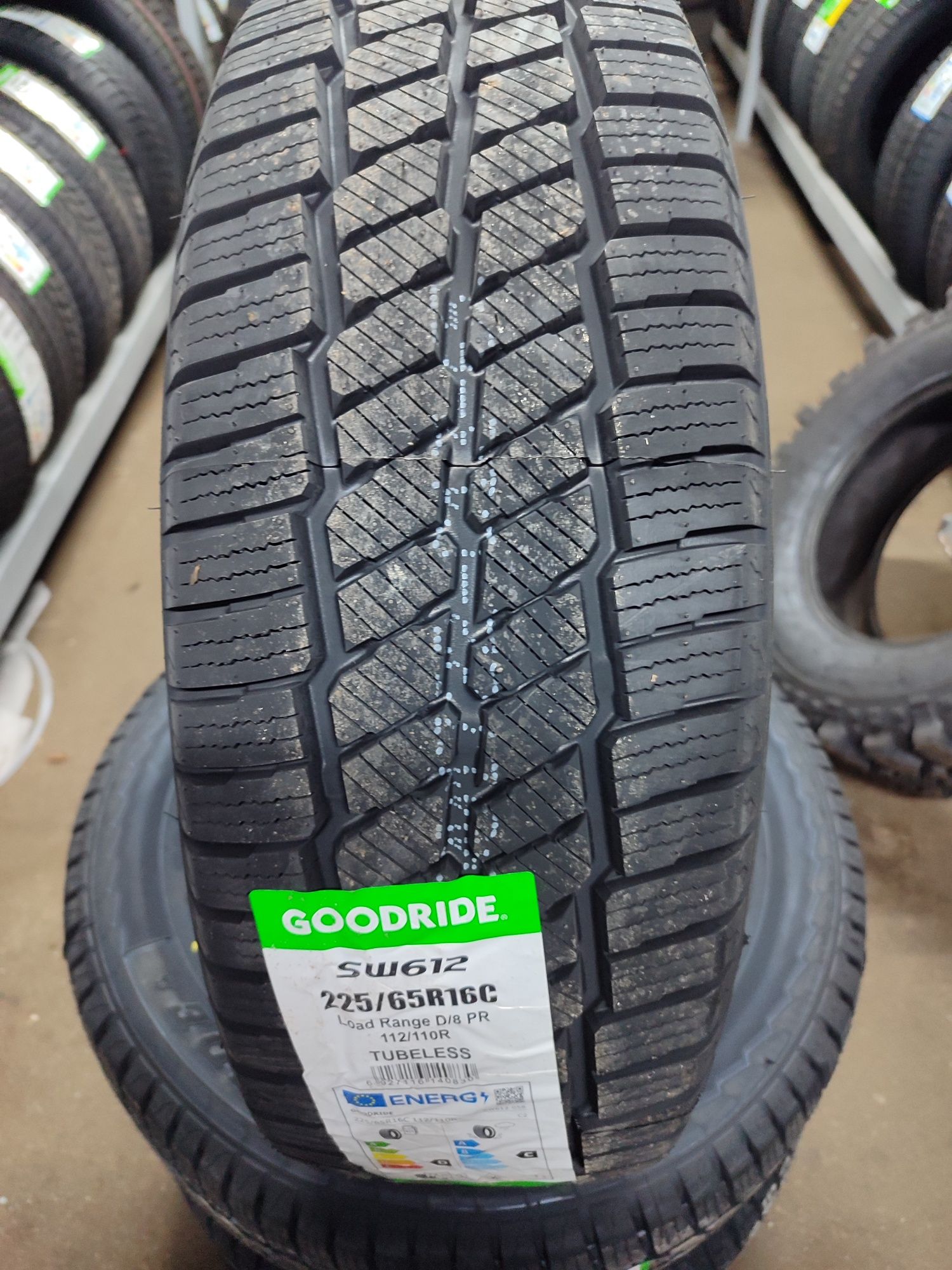 Шини Goodride SW612 225/65 R16C 115/113R