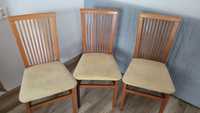 Trzy krzesła używane