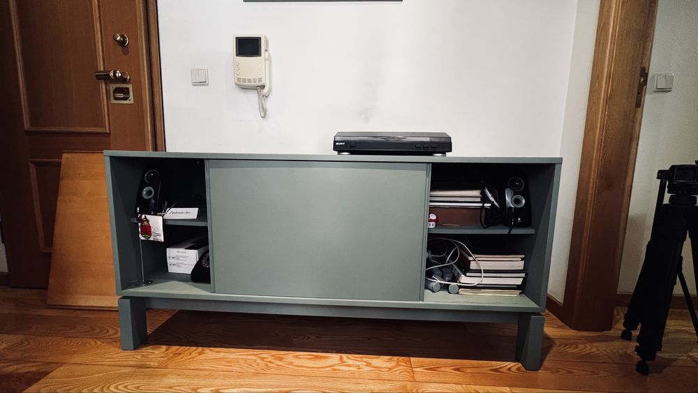 Móvel Ikea Bësta (modelo descontinuado)