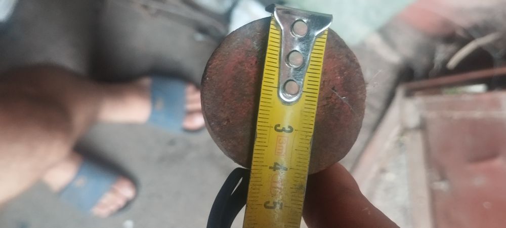 Кругляк металевий