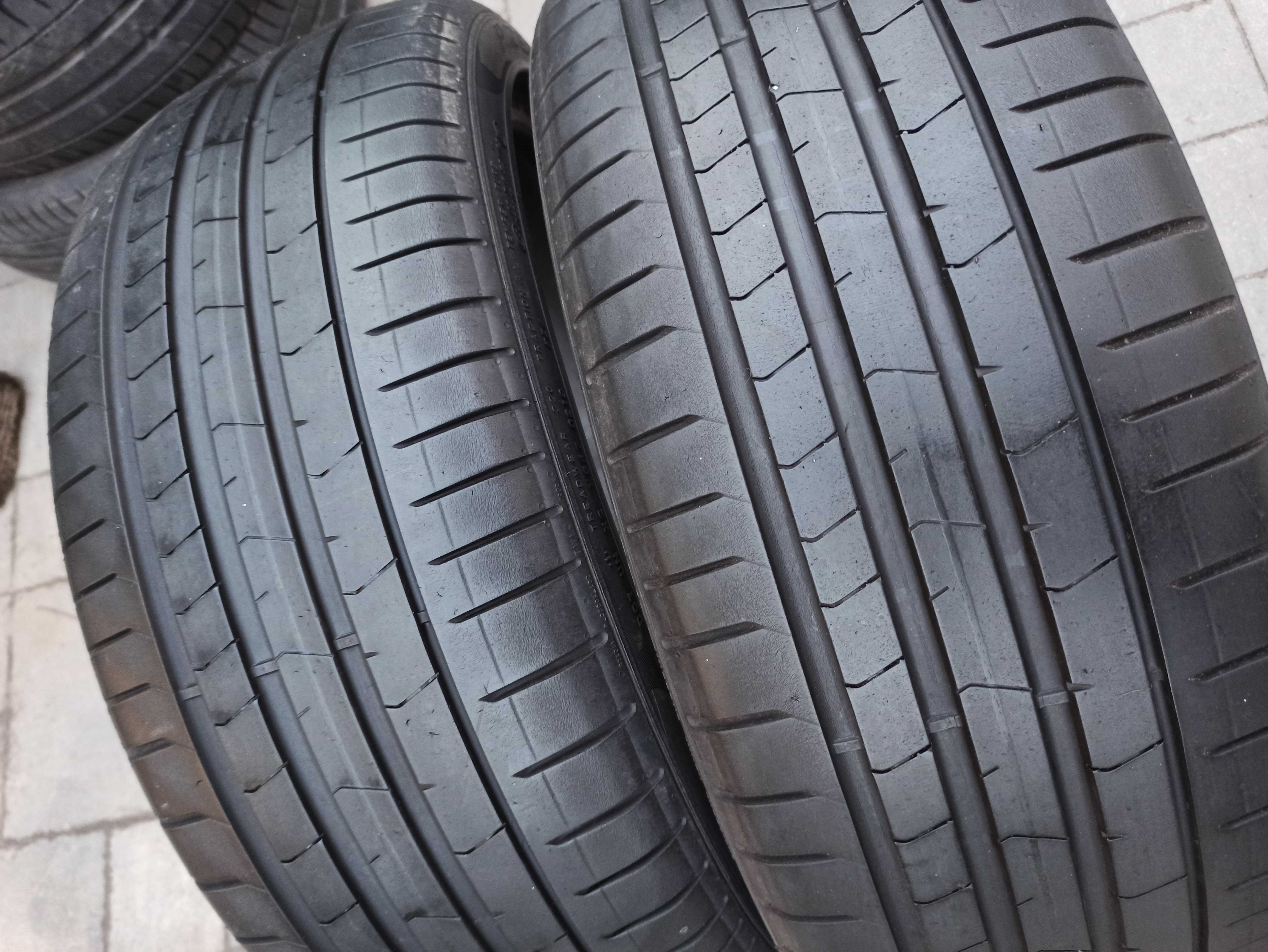 Летняя резина 225/40 R19 Pirelli Pzero PZ4