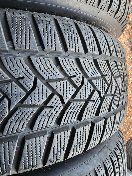 215/55/17 Opony Zimowe Dunlop Winter Sport 5 4szt