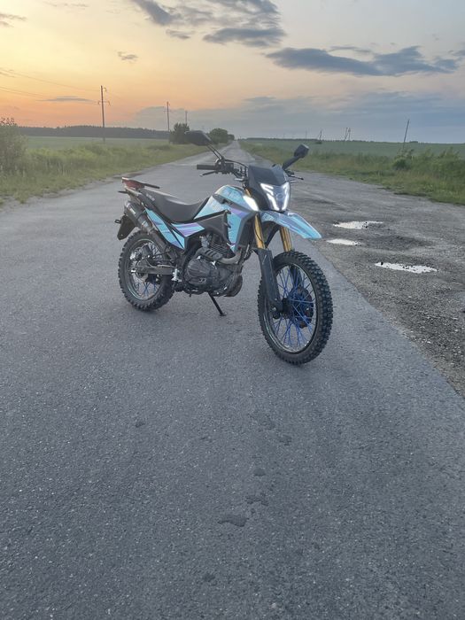 Продам мотоцикла SHENERAY 300 VXR