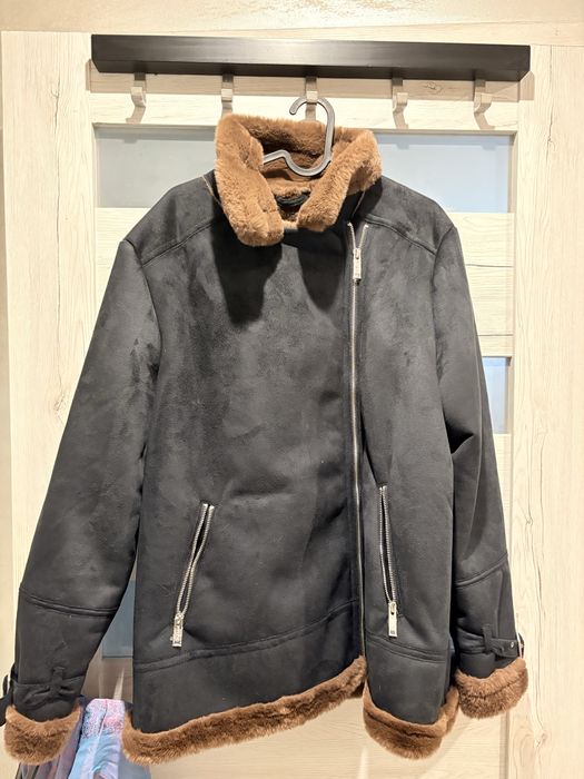 Czarna kurtka kożuch Hollister California, r. XL