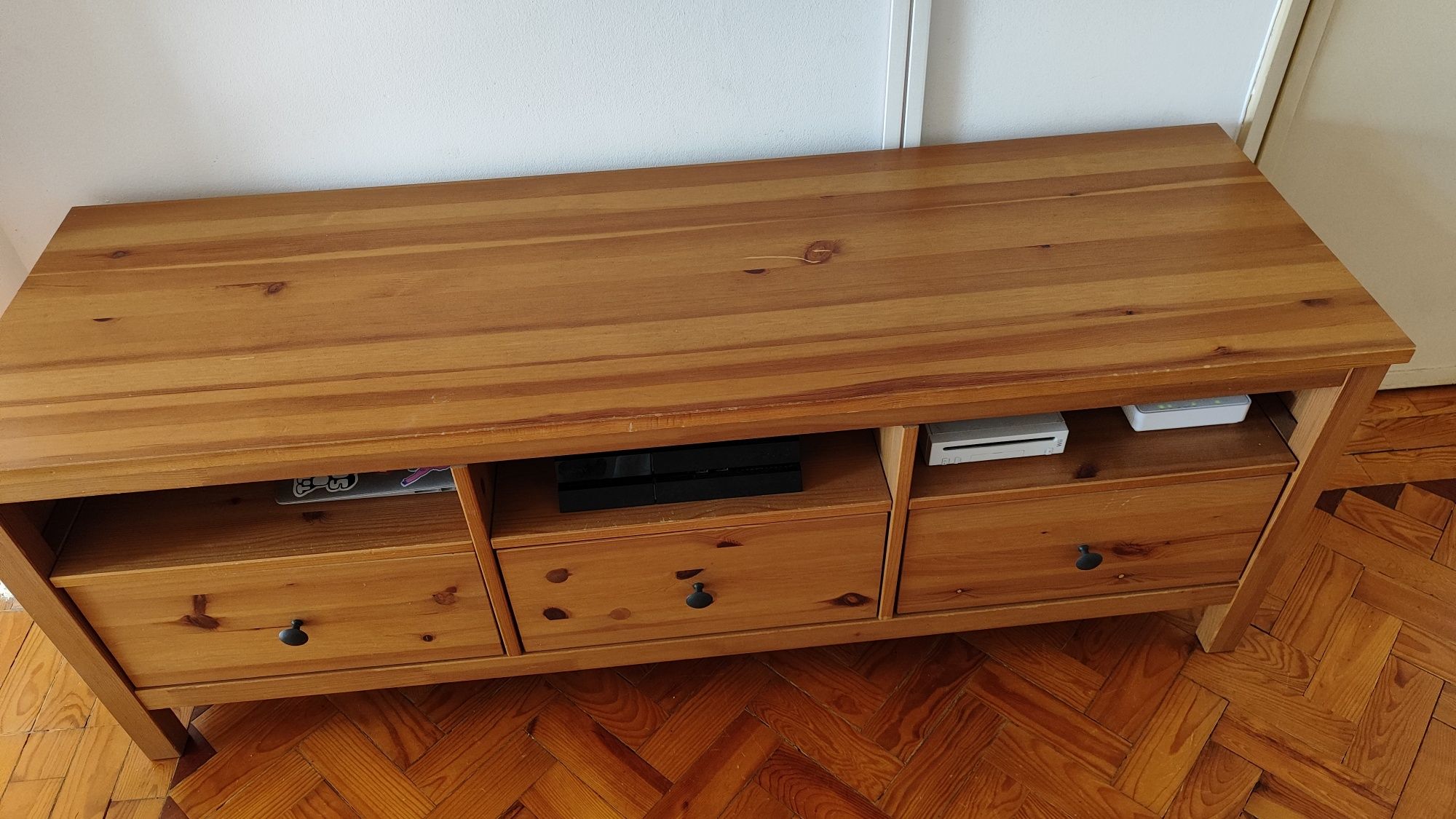 Móvel TV HEMNES castanho