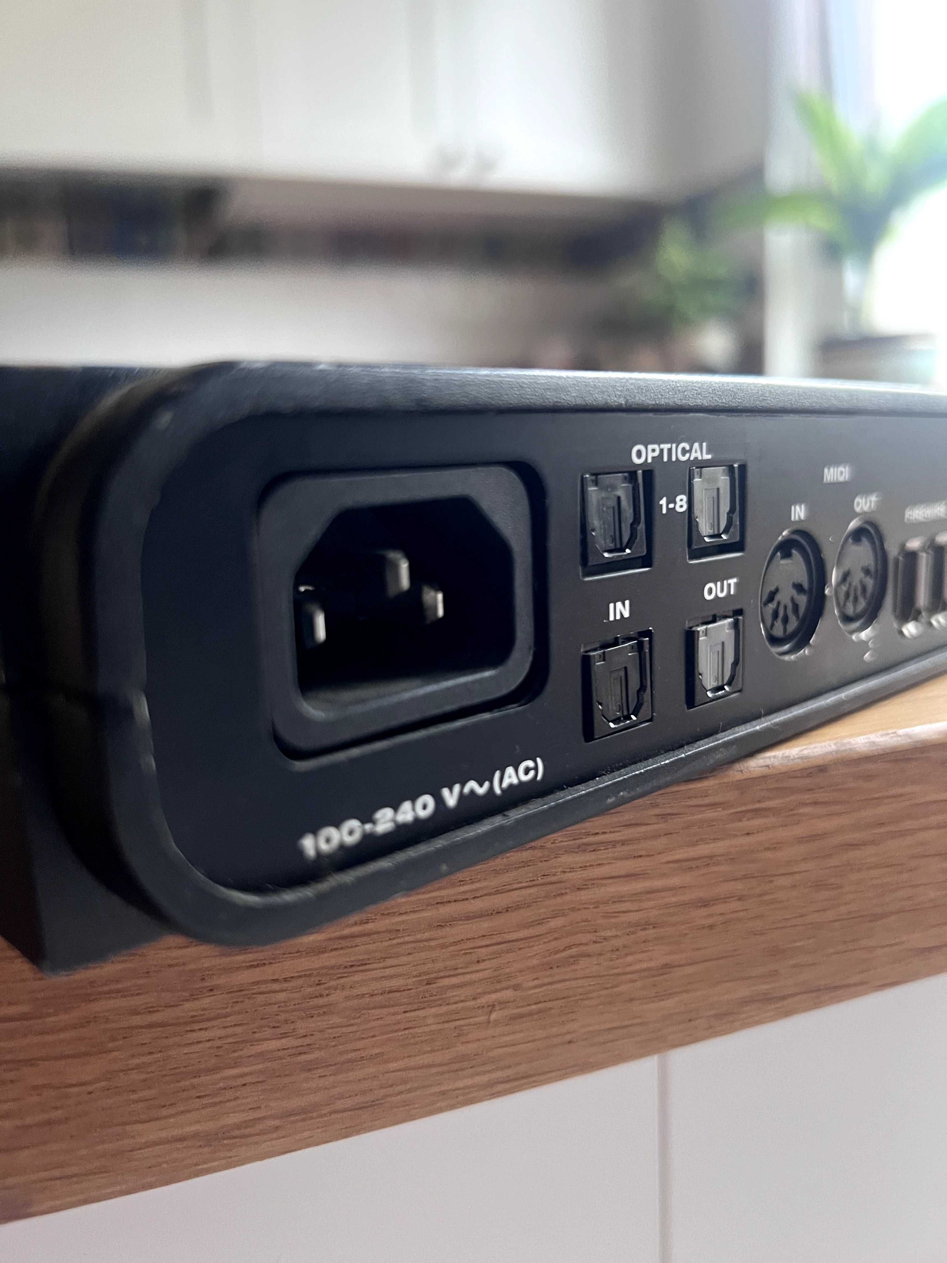 interfejs audio / konwerter MOTU 8pre Firewire.