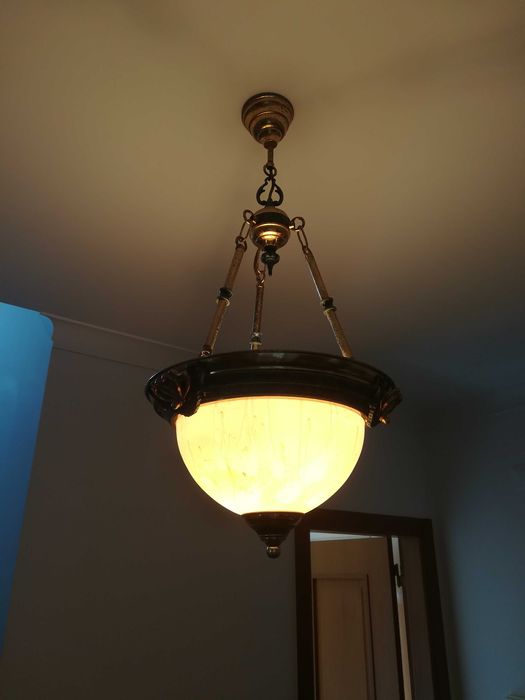 2 Candeeiros Suspensos