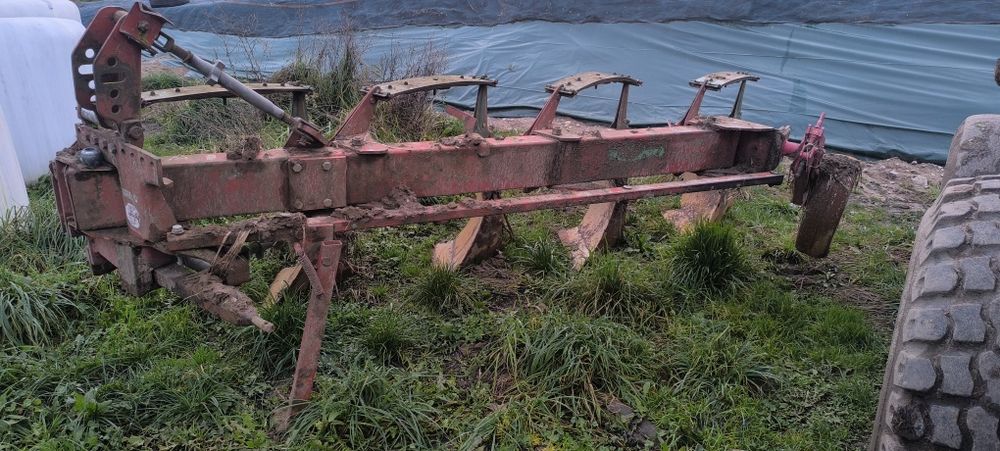 Pług kverneland 16" zagonowy 4 skiby