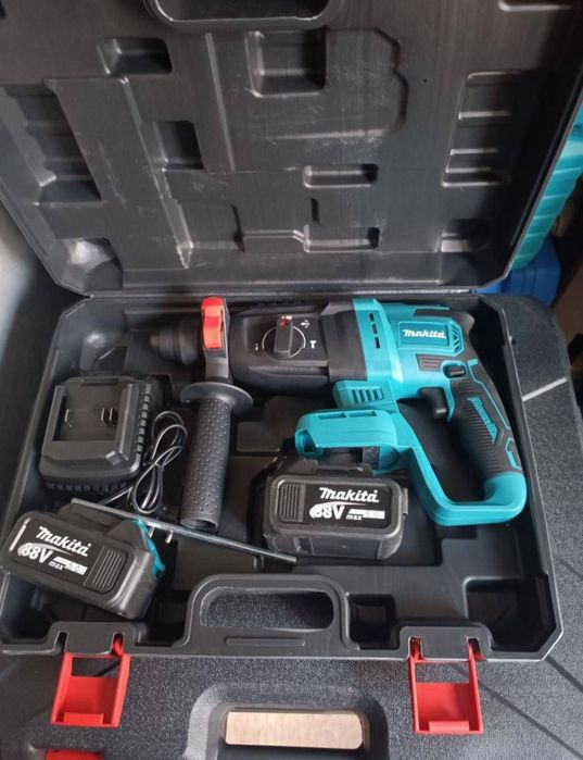 Акумуляторний перфоратор  Makita