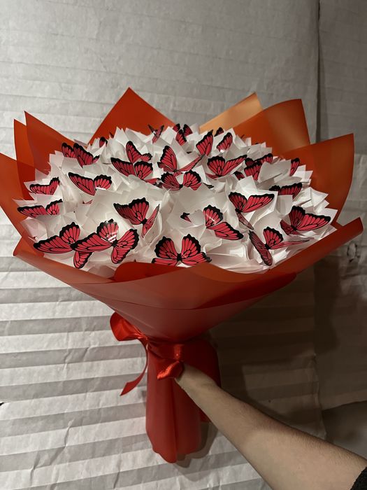 Букет із метеликів, букет из бабочек