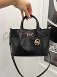 Torebka Michael Kors Carson Small Stachel Black