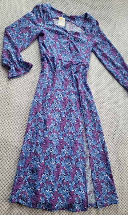 Hit Nowa prześliczna sukienka midi z długimi rękawami kwiatowy print S