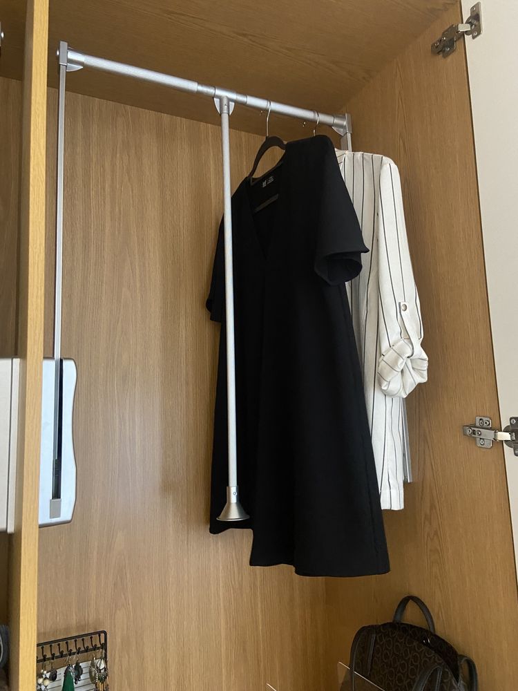 Armário combinado (roupeiro + comoda)