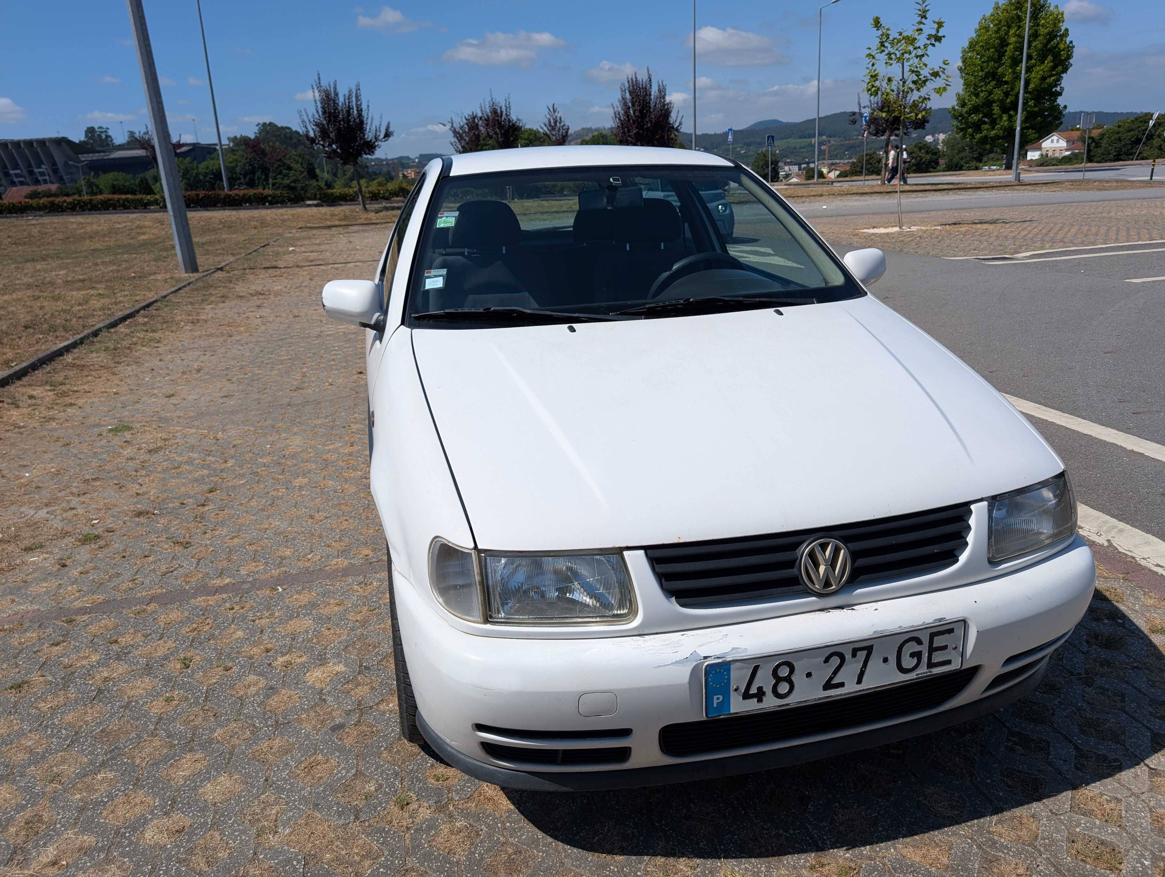 Volkswagen Polo 1.4 16v (1996) - 3 Portas