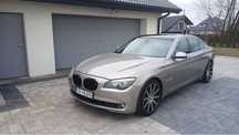 BMW 750i F01 super stan