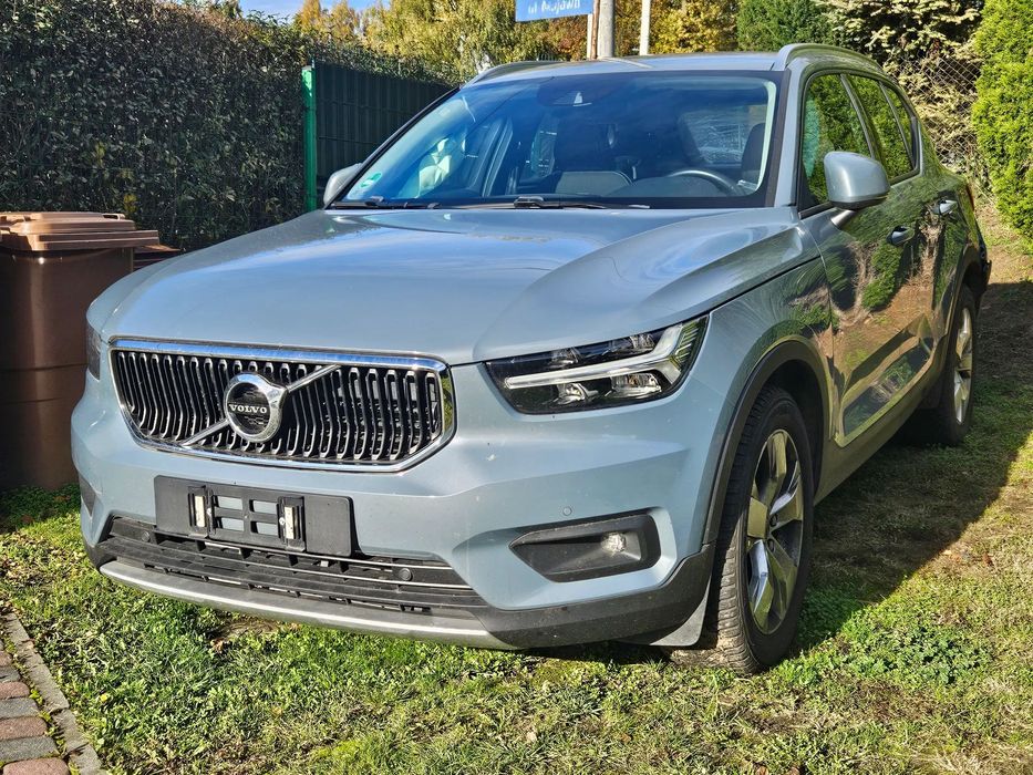 Volvo XC 40 190PS 4x4 Led Kamera Virtual Serwis