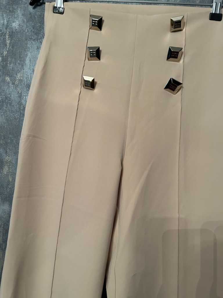 Eleganckie spodnie ElF -zlote guziki r.29