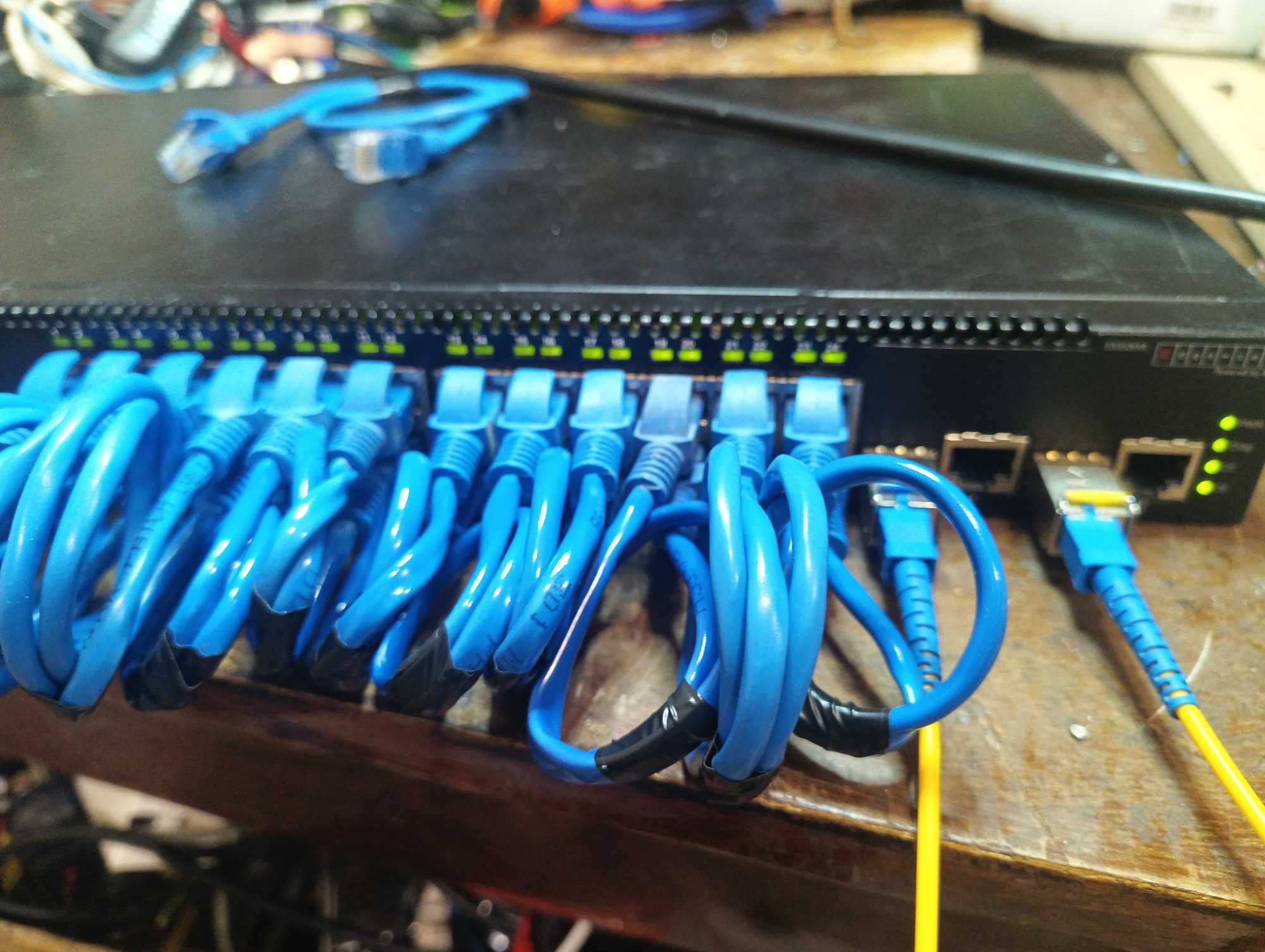 Edge-Core ES3526XA — 24×10/100 + 2×Gigabit combo, керований L2/4