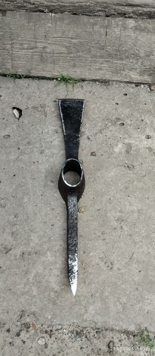 Кирка кайло будівельна в гарному  стані радянського виробництва