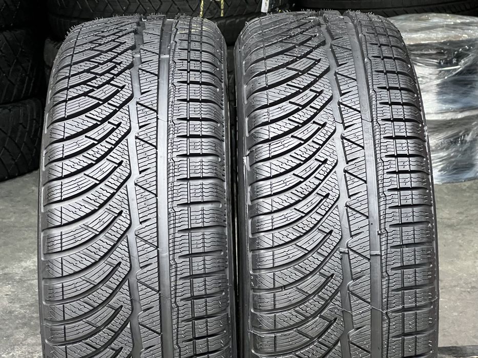 Шины новые 2шт зима 235/55/R18 Michelin Alpin4