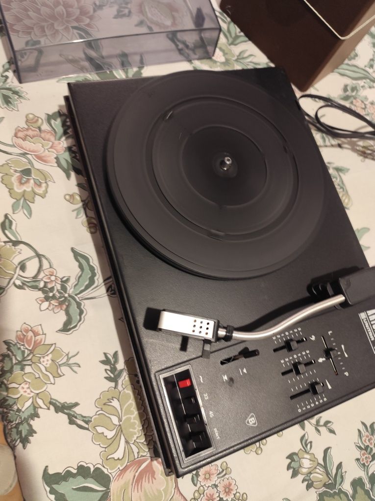 Gramofon UNITRA Artur WG-903 adapter z głośnikami