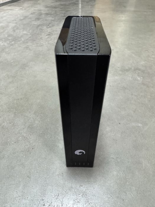 Seagate — внешний жёсткий диск на  3 TB
