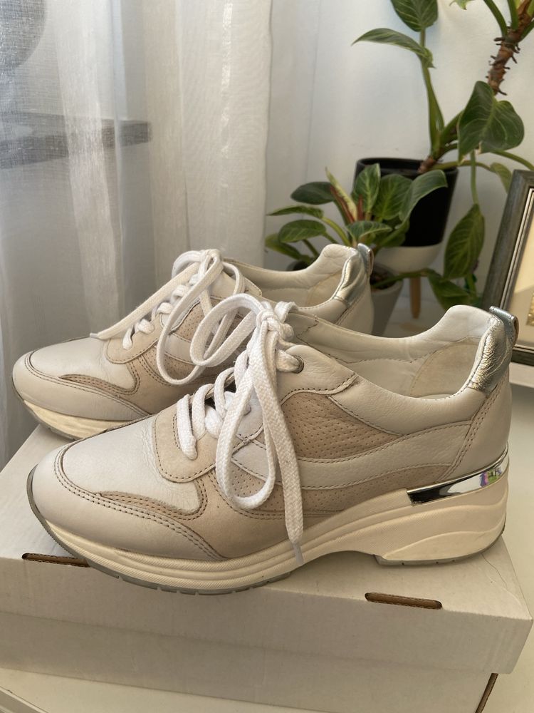 buty sportowe szare beżowe na platformie