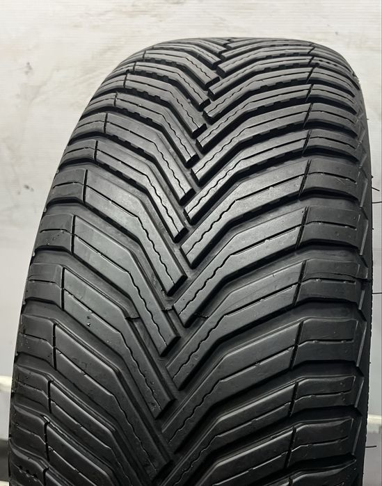 225/45/17 94Y Michelin Cross Climate 2