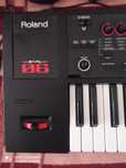 Roland FA 06 wymienię się barwami samplami