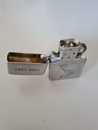 Isqueiro Zippo novo