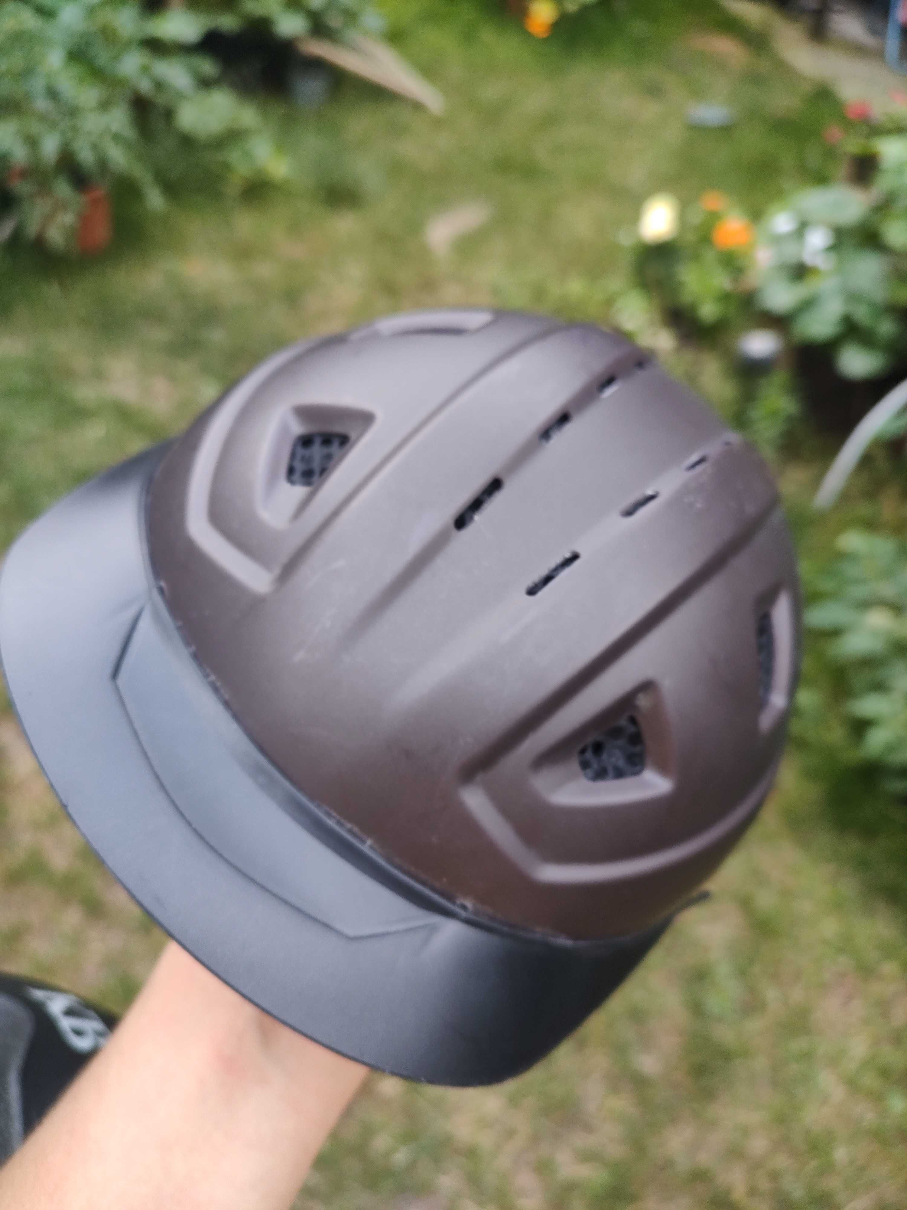 Kask jeździecki Felix Buhler, brązowy S