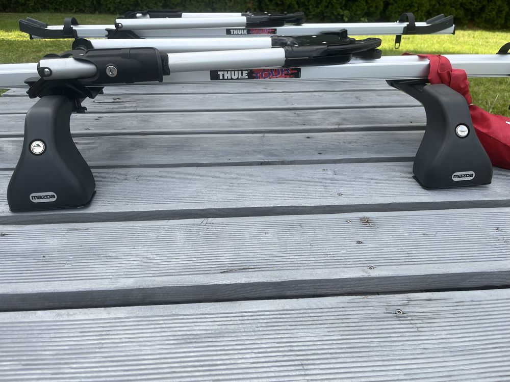Relingi dachowe- bagaznik rowerowy Thule komplet Mazda3 II