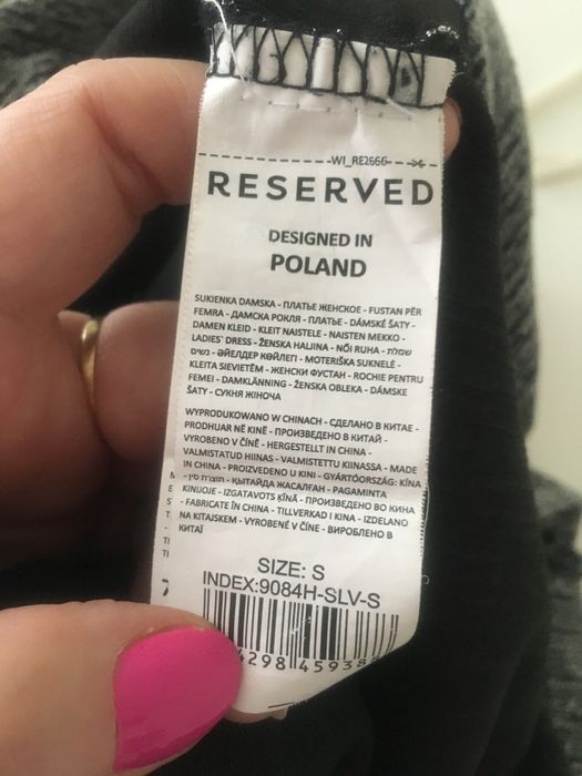 Sukienka elegancka Reservet -S