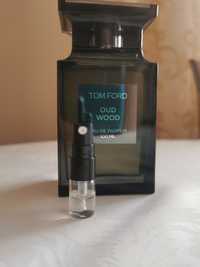 Tom Ford Oud Wood EDP 1ml