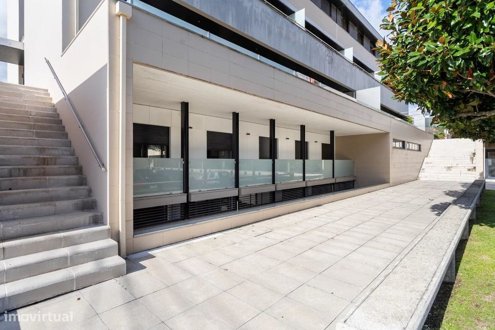 Fantástico apartamento com 2 pisos, constituído por um  T2 e um T1+1