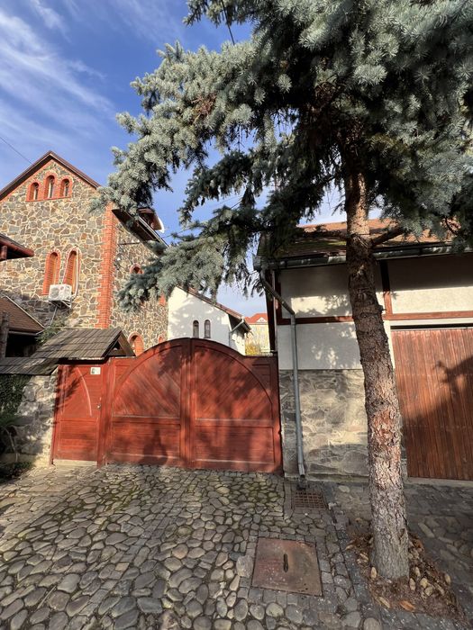 Продаж БУДИНКУ  в центрі міста