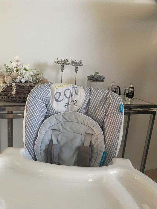 Fotelik do karmienia