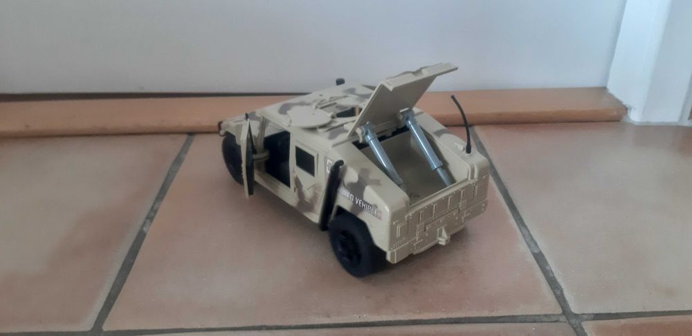 Sprzedam wojskowe auto hammer