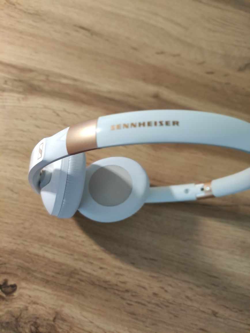 Навушники Sennheiser HD 2.30 G White