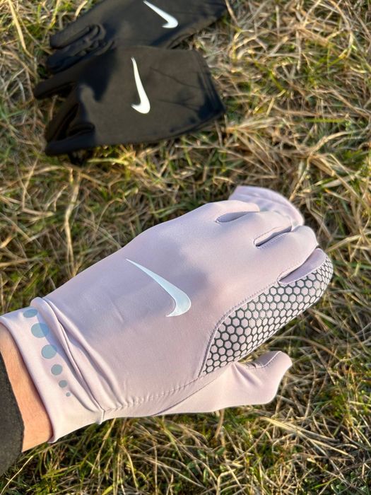 рукавички Nike чорні та рожеві
