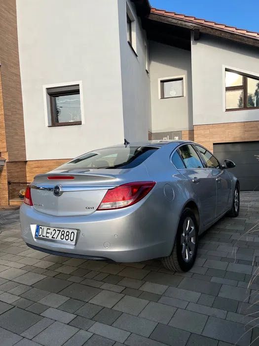 Opel insignia sedan