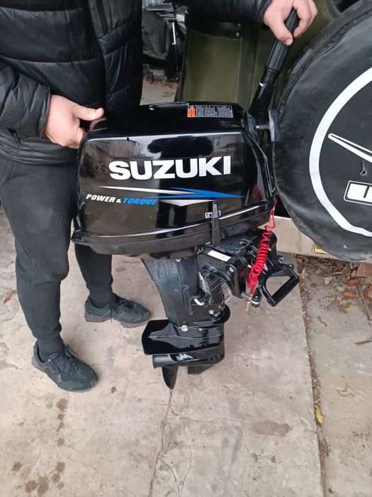 Лодочный мотор Suzuki 15 + лодка