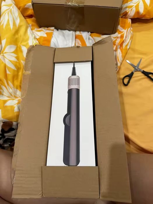 Inspiração Dyson prancha de cababelo