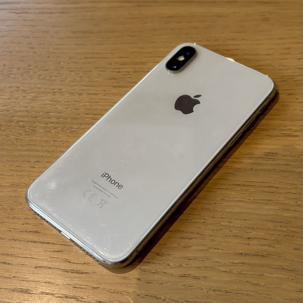 iPhone X 64GB bom estado