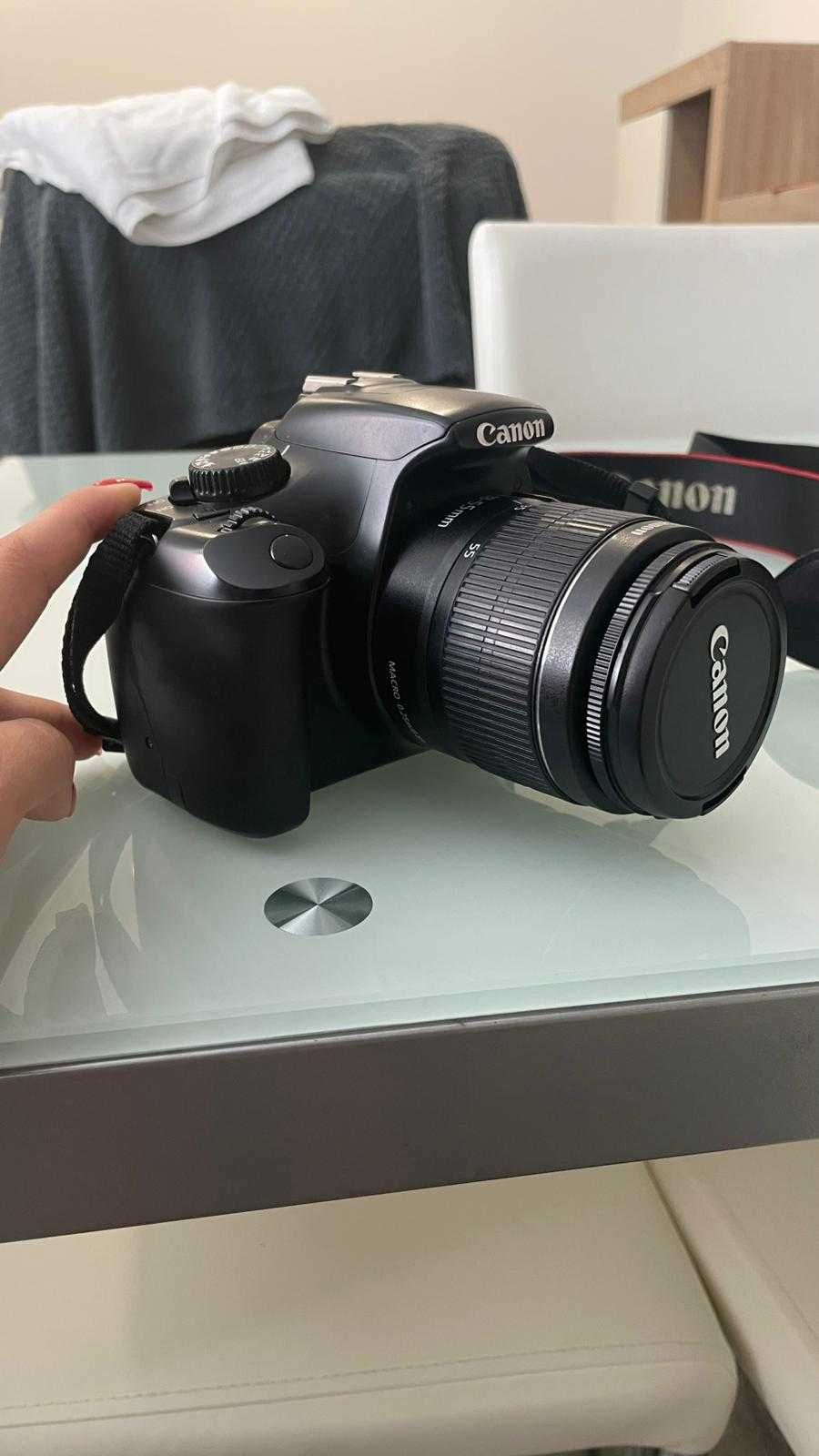 Máquina fotográfica Canon